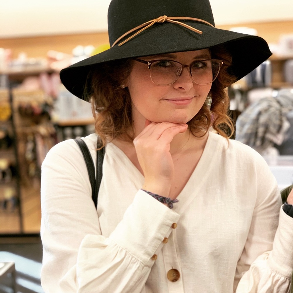 Meet your Posher, Erin